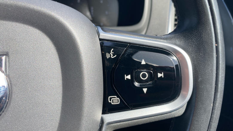 Volvo Xc90 2.0 B5D [235] Momentum 5dr AWD Geartronic Diesel Estate